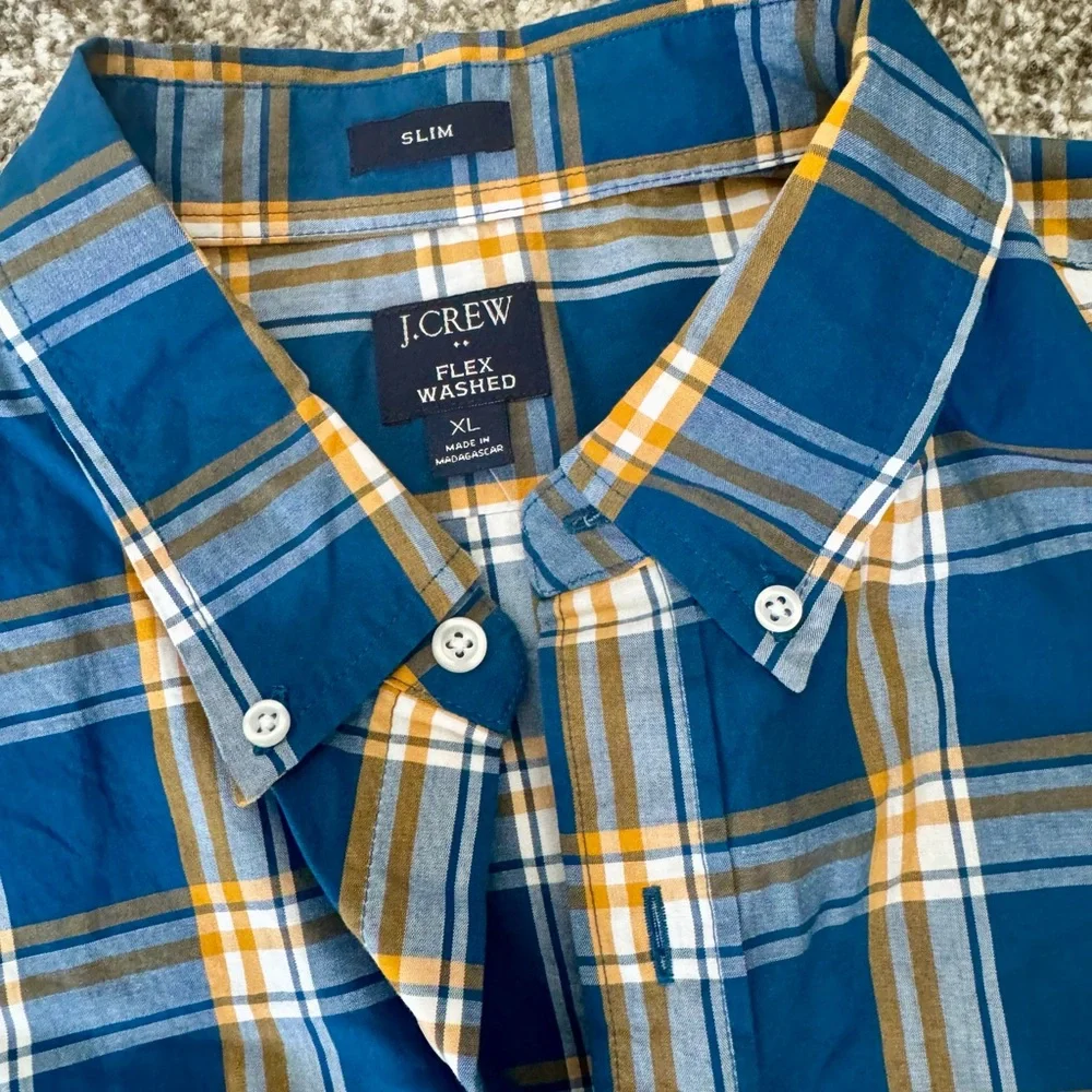 J.Crew Men’s Plaid Button-Down Shirt – NWT Size: XL